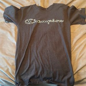 Champion tshirt